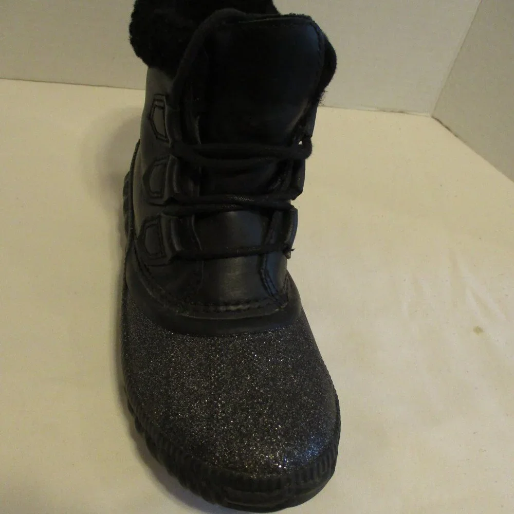 Sorel Shoes Woman Size 6.5 Black Faux Fur Lining Waterproof Outdoors Boots